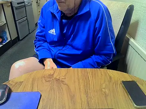 daddyflash online show from 11/13/25, 08:19