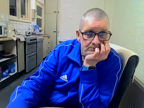 daddyflash online show from 04/15/26, 08:42