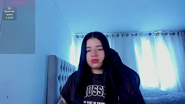 aliice walker  online show from 03/19/26, 02:32