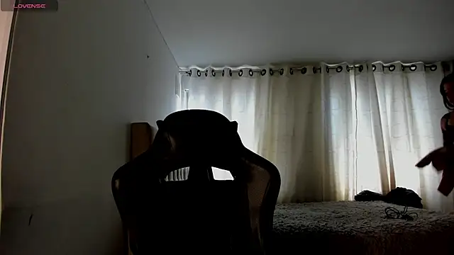 aliice walker  online show from 03/26/26, 02:44