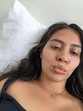 Snapshot of Sophie__Foxxx chatting on 10/07/25, 07:55 Sophie Foxxx online show from 10/07/25, 07:55