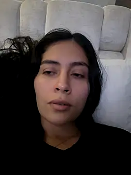 Snapshot of Sophie__Foxxx chatting on 10/15/25, 12:44 Sophie Foxxx online show from 10/15/25, 12:44