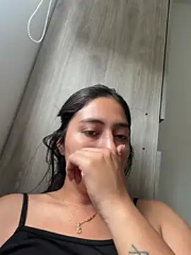 Snapshot of Sophie__Foxxx chatting on 07/08/26, 10:25 Sophie Foxxx online show from 07/08/26, 10:25
