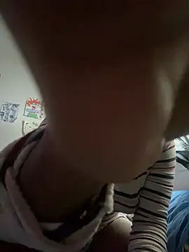 Snapshot of shauntaeme chatting on 01/14/25, 04:29 shauntaeme online show from 01/14/25, 04:29