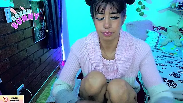 Roxanbunny1 online show from 04/13/26, 10:37