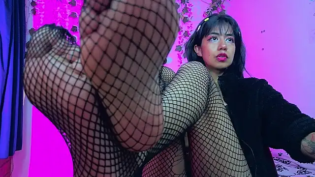 Roxanbunny1 online show from 06/21/26, 02:14