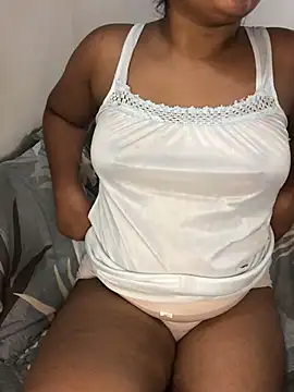 Snapshot of Rose_Olivia chatting on 02/01/25, 05:16 Rose Olivia online show from 02/01/25, 05:16