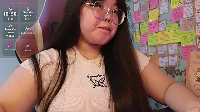 Snapshot of ANNELIESE_ chatting on 12/08/24, 06:17 ANNELIESE online show from 12/08/24, 06:17