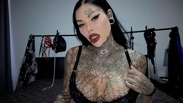 claudiacvc95 online show from 02/20/26, 05:37