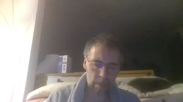 Snapshot of ptitcanard60600 chatting on 11/29/25, 09:40 ptitcanard60600 online show from 11/29/25, 09:40