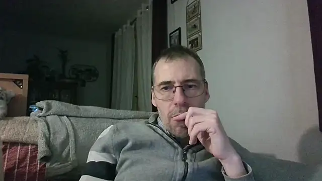 ptitcanard60600 online show from 03/12/26, 12:28