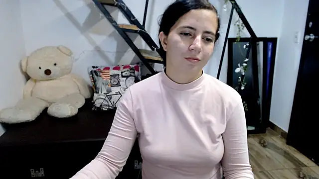 Snapshot of samantha_baby_ chatting on 02/06/25, 11:37 samantha baby online show from 02/06/25, 11:37