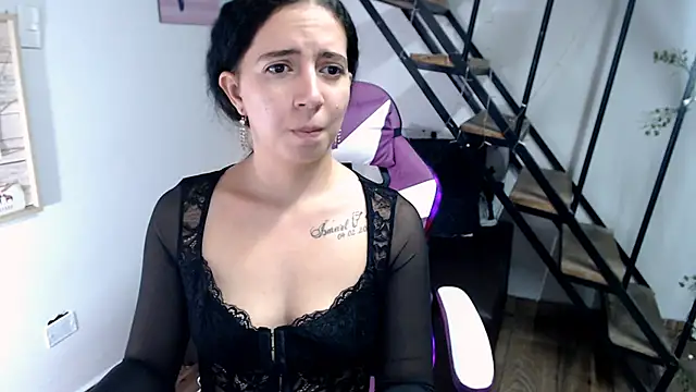 samantha baby  online show from 10/05/25, 05:00