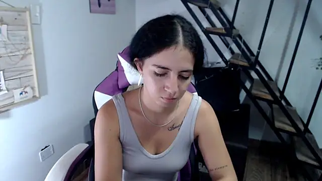 Snapshot of samantha_baby_ chatting on 11/10/25, 07:57 samantha baby online show from 11/10/25, 07:57