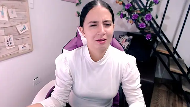 samantha baby  online show from 04/16/26, 05:14