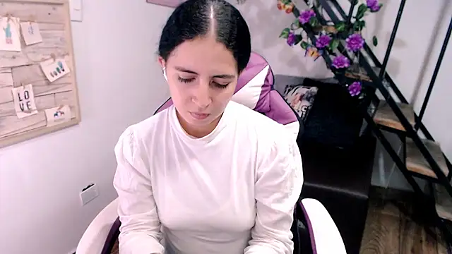 samantha baby  online show from 04/16/26, 10:12