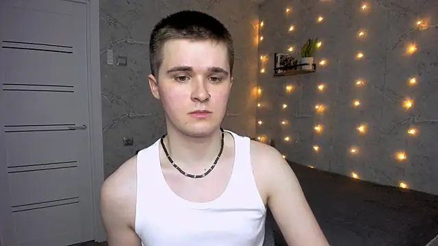 Snapshot of Mark_Bearcub chatting on 01/13/26, 01:44 Mark Bearcub online show from 01/13/26, 01:44
