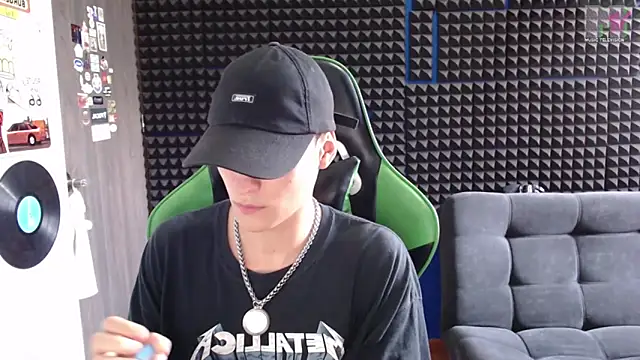 Curly Angel24 online show from 12/14/25, 10:03