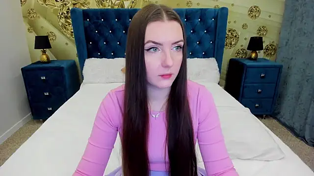 Snapshot of Katrina_Minchels chatting on 03/18/25, 07:52 Katrina Minchels online show from 03/18/25, 07:52