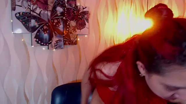 IsabelaLatina online show from 09/08/25, 02:27