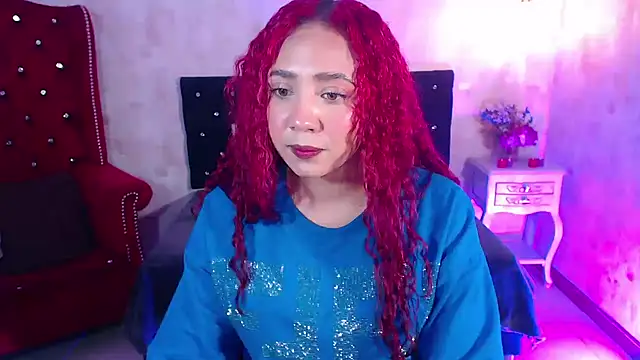 Snapshot of IsabelaLatina chatting on 07/20/26, 02:26 IsabelaLatina online show from 07/20/26, 02:26