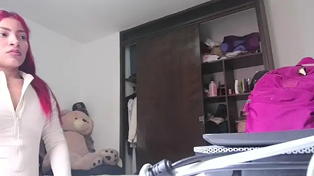 Snapshot of ari_sexy1 chatting on 12/03/25, 05:44 ari sexy1 online show from 12/03/25, 05:44