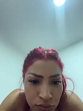 Snapshot of ari_sexy1 chatting on 08/04/26, 12:47 ari sexy1 online show from 08/04/26, 12:47