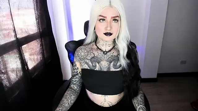 Anaii Gomez online show from 12/17/25, 07:31