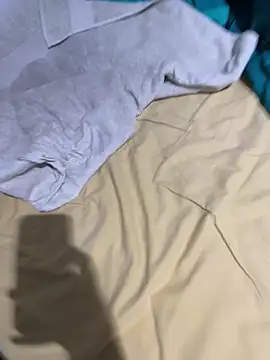 Snapshot of la_chiennete chatting on 11/24/25, 11:21 la chiennete online show from 11/24/25, 11:21