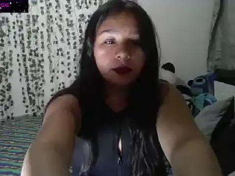 Snapshot of Charis_21 chatting on 12/25/24, 03:18 Charis 21 online show from 12/25/24, 03:18