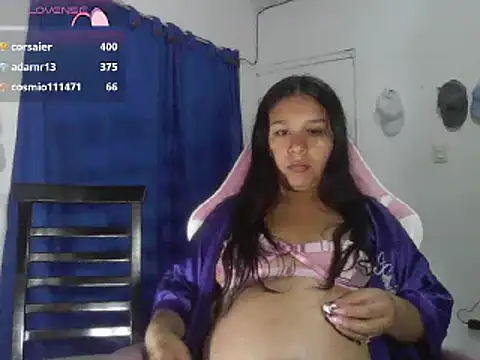 Snapshot of Charis_21 chatting on 02/06/25, 08:13 Charis 21 online show from 02/06/25, 08:13