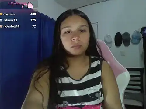 Snapshot of Charis_21 chatting on 02/07/25, 05:40 Charis 21 online show from 02/07/25, 05:40