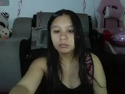 Snapshot of Charis_21 chatting on 03/12/25, 12:53 Charis 21 online show from 03/12/25, 12:53