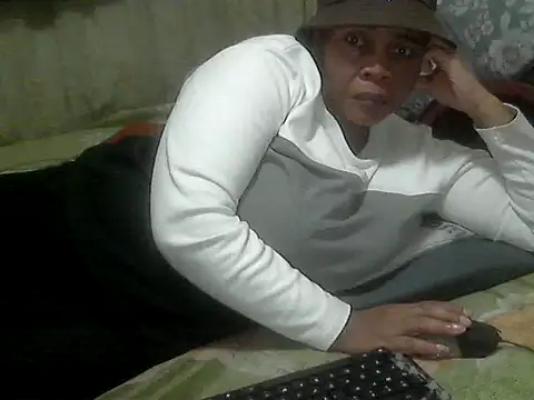 BLACKMILF4U online show from 06/09/26, 04:51
