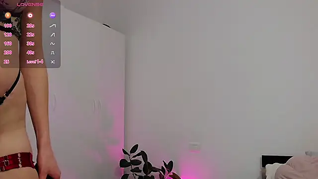 Snapshot of YourSweetSinn chatting on 12/05/25, 06:48 YourSweetSinn online show from 12/05/25, 06:48