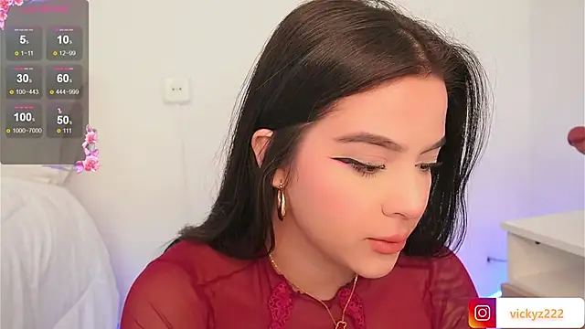 Snapshot of Victoriaxx_ chatting on 02/24/26, 09:40 Victoriaxx online show from 02/24/26, 09:40