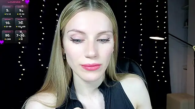 Snapshot of Lilianna_Just chatting on 03/07/25, 04:11 Lilianna Just online show from 03/07/25, 04:11