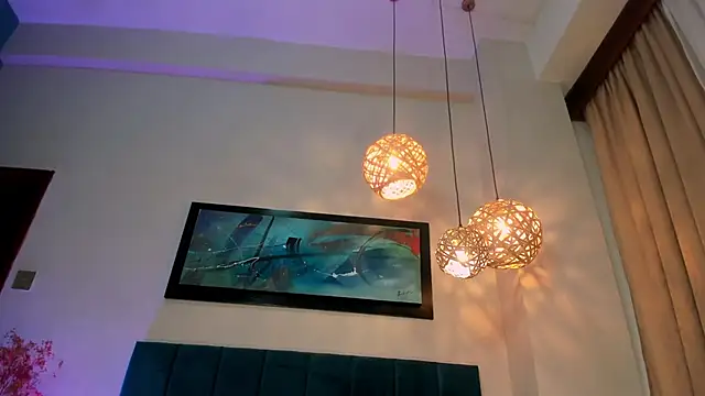 NoraDasilva online show from 12/21/25, 02:02