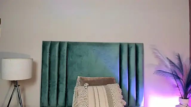 NoraDasilva online show from 01/10/26, 12:56