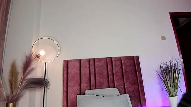 NoraDasilva online show from 03/04/26, 10:16