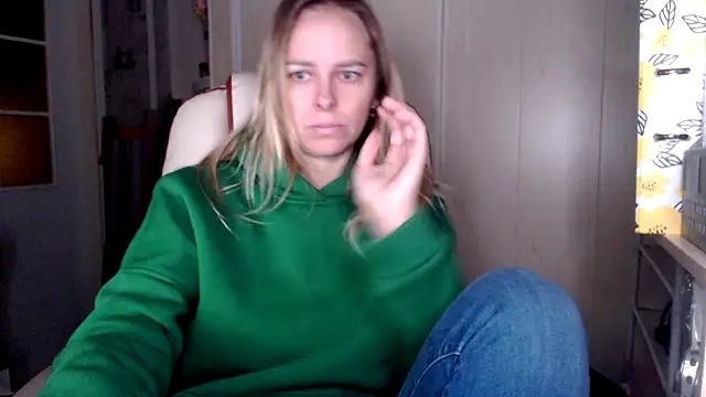 las sweet online show from 10/24/25, 07:05