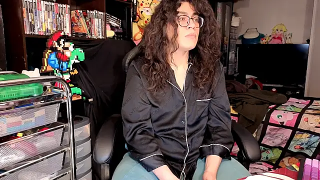 ShinyCherub online show from 04/18/26, 06:23