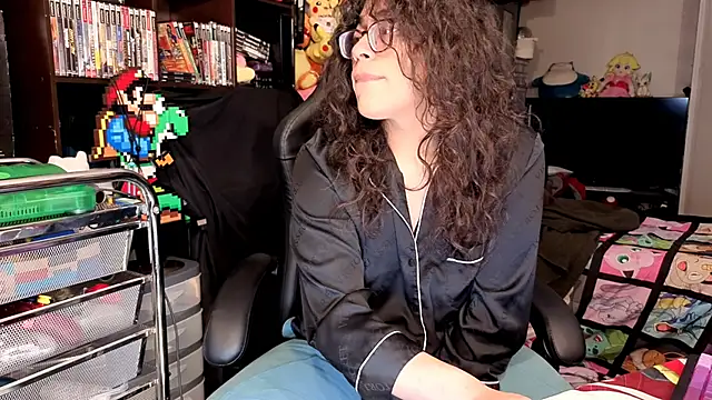 ShinyCherub online show from 04/18/26, 07:07