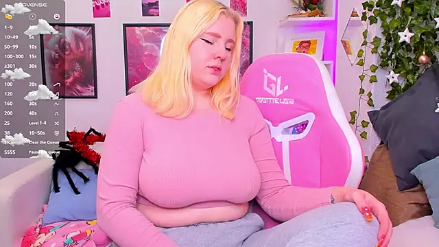 art lovee online show from 12/21/25, 02:19