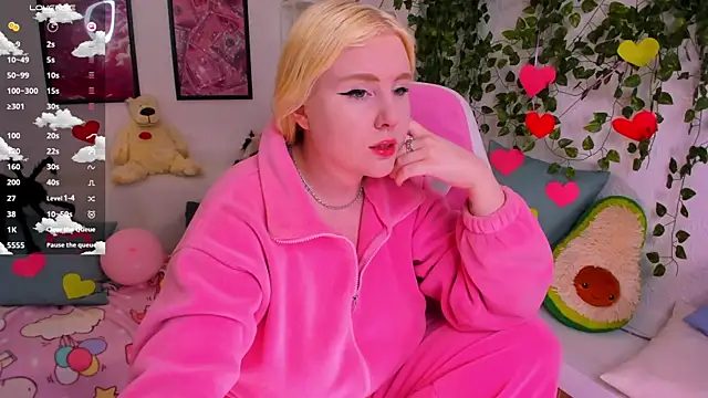 art lovee online show from 02/24/26, 01:03