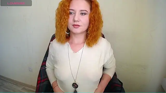 Snapshot of RedHeadSTARx chatting on 02/28/25, 08:53 RedHeadSTARx online show from 02/28/25, 08:53