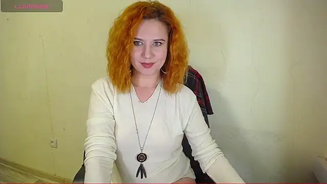 Snapshot of RedHeadSTARx chatting on 02/28/25, 07:25 RedHeadSTARx online show from 02/28/25, 07:25