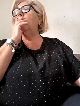 Merilulla online show from 10/20/25, 02:28