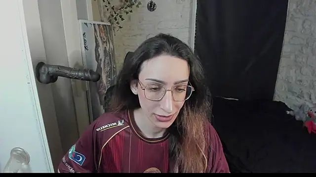 Snapshot of Mayala__ chatting on 03/09/25, 08:21 Mayala   online show from 03/09/25, 08:21