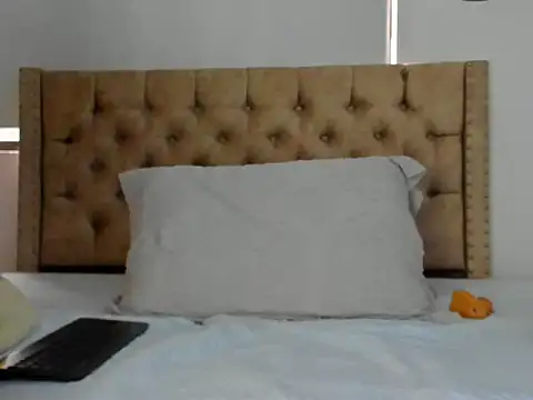 KeryHillson online show from 09/15/25, 12:05